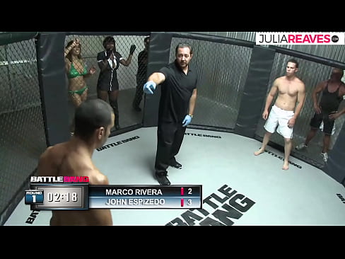 ❤️ Ultimate Fighter fucks wata lamba yarinya dama bayan fada a cikin zobe ❤❌ bidiyon tsutsa